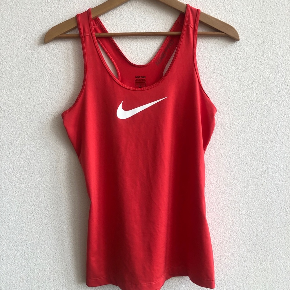 Nike running top